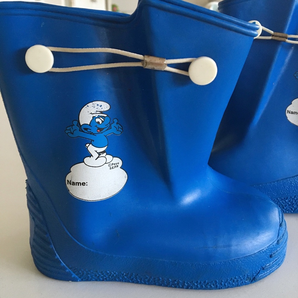 Vintage Smurf rain boots
